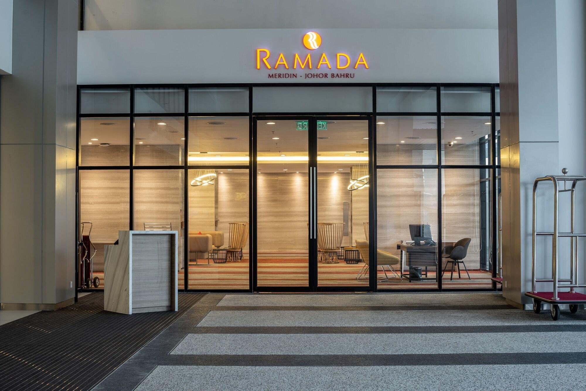 Ramada Meridin Johor Bahru Нусаяя Екстер'єр фото