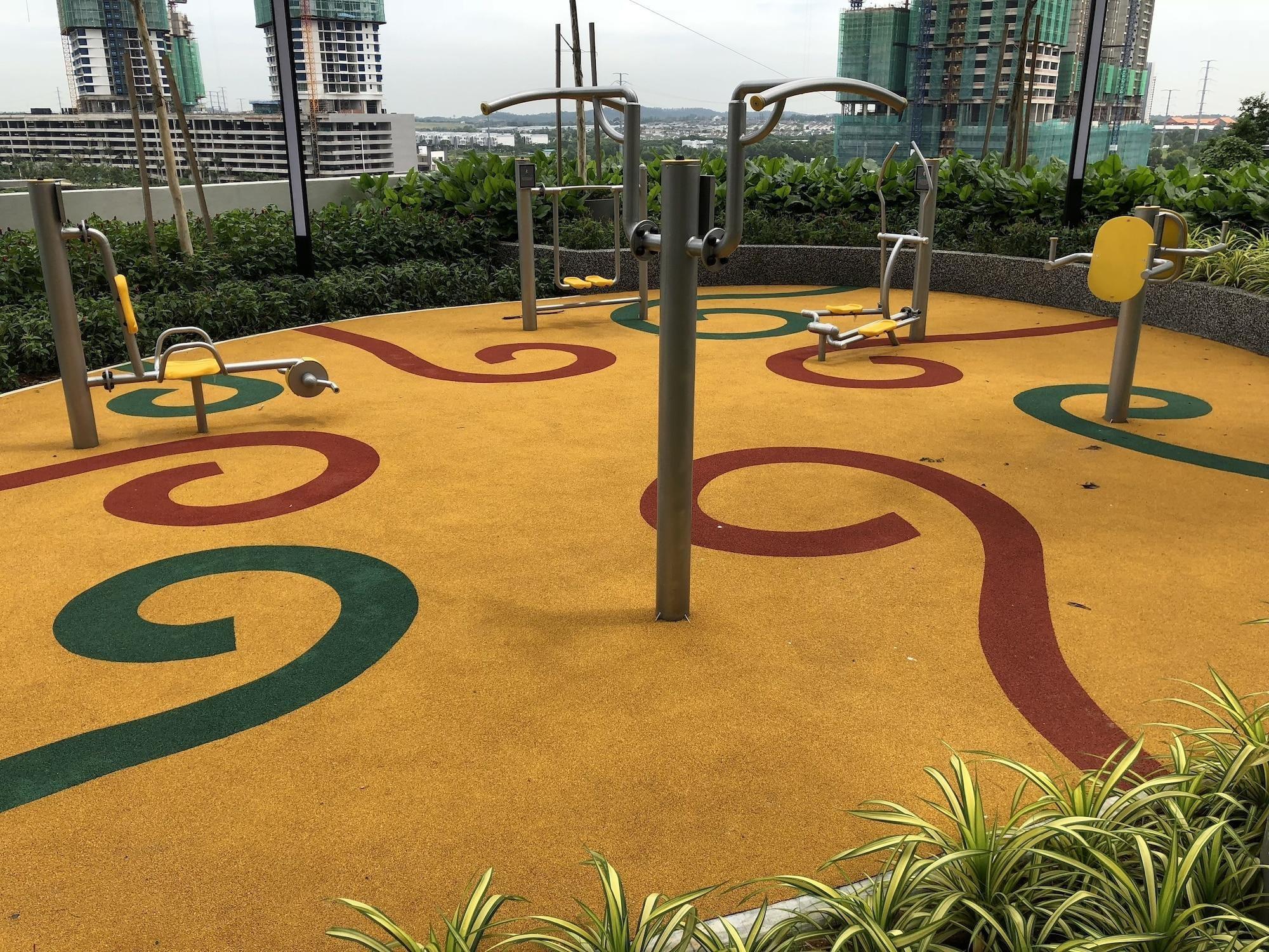 Ramada Meridin Johor Bahru Нусаяя Екстер'єр фото