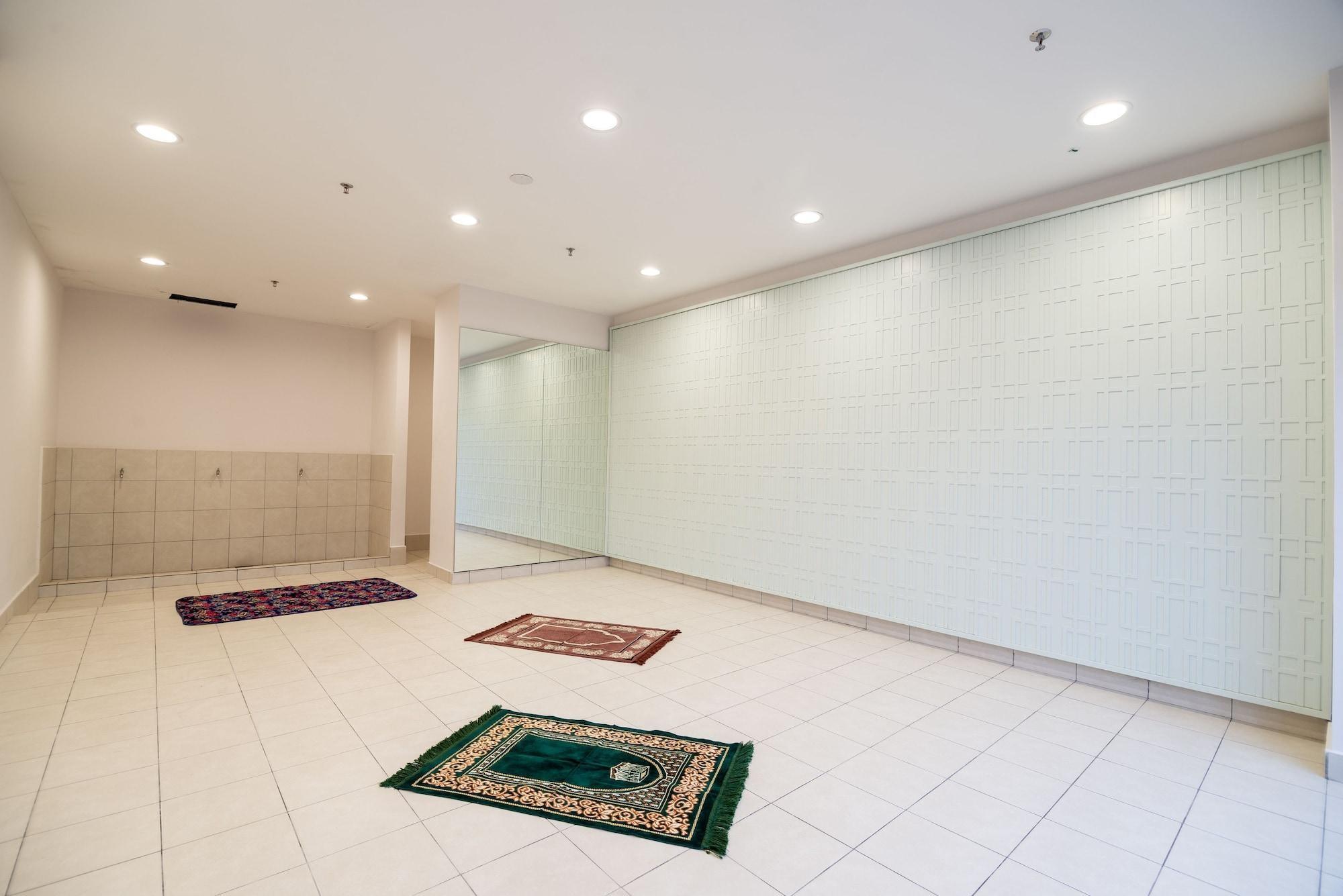 Ramada Meridin Johor Bahru Нусаяя Екстер'єр фото