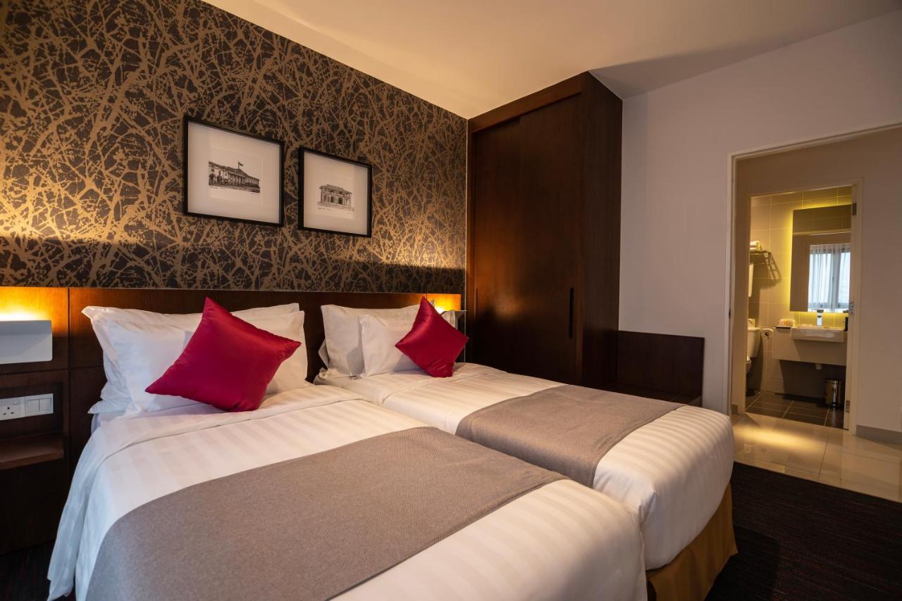 Ramada Meridin Johor Bahru Нусаяя Екстер'єр фото